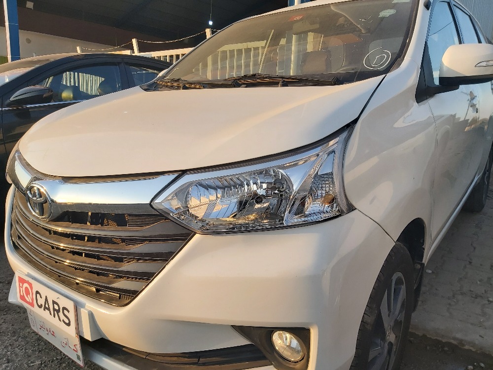 تۆیۆتا ئەڤانزا